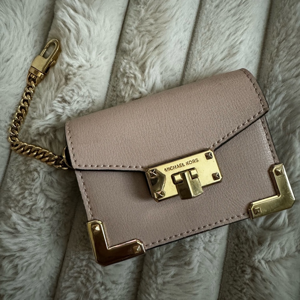🙌🏼 MK cardholder